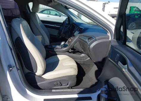 2015 Ford Fusion Energi Titanium from USA, damaged, VIN 3FA6P0SU2FR280928